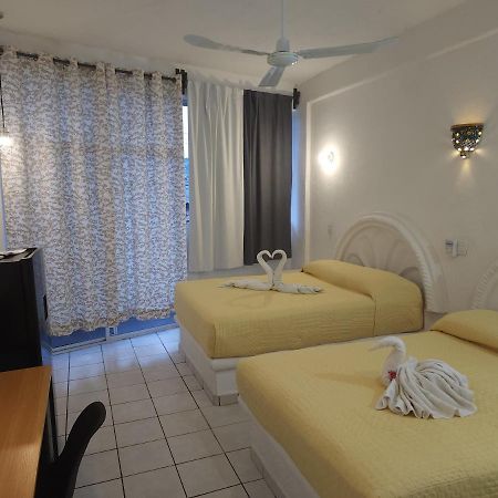 Lovely Studio Apartment With Balcony Ac & Wi-Fi, Minutes From Downtown! Zihuatanejo Buitenkant foto