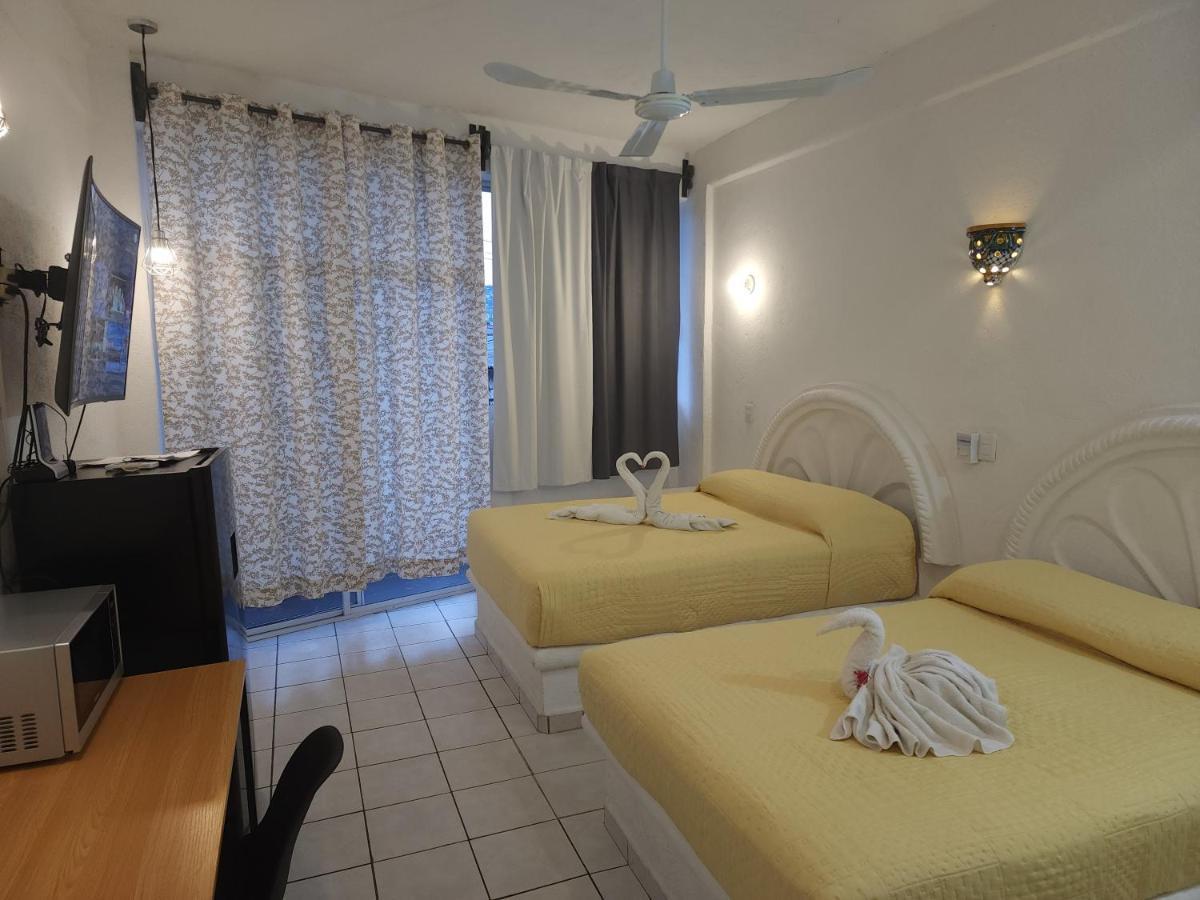 Lovely Studio Apartment With Balcony Ac & Wi-Fi, Minutes From Downtown! Zihuatanejo Buitenkant foto