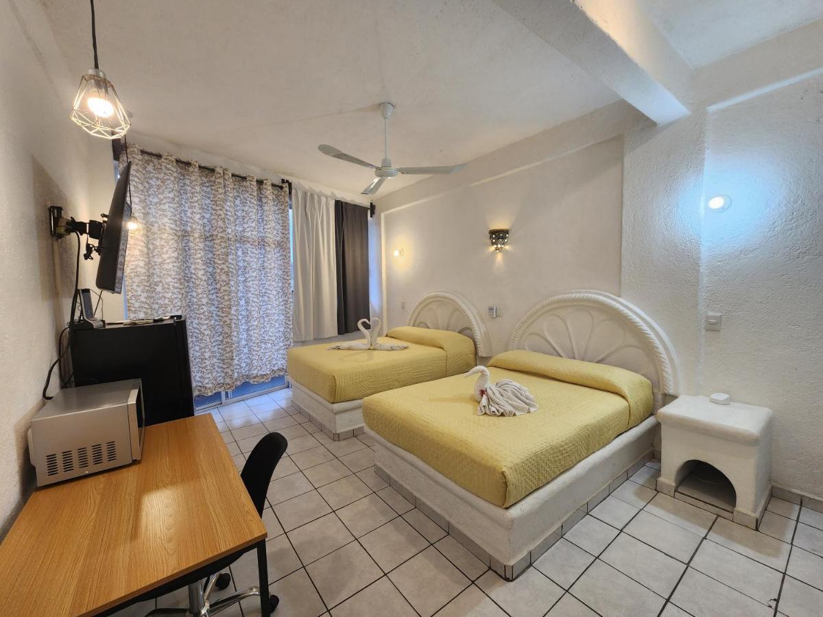 Lovely Studio Apartment With Balcony Ac & Wi-Fi, Minutes From Downtown! Zihuatanejo Buitenkant foto